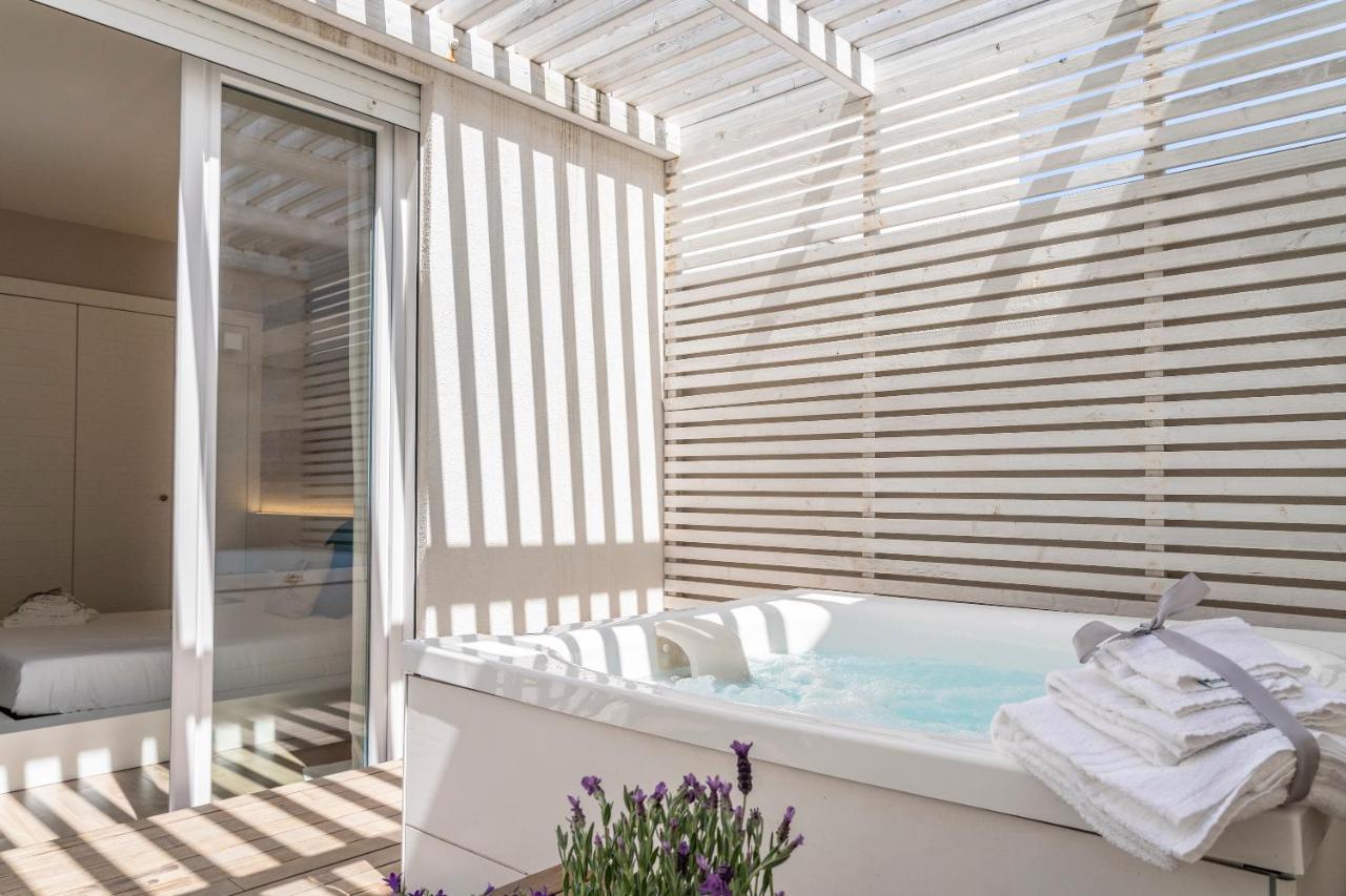 San Vito Luxury Accomodation Полиняно а Маре Екстериор снимка