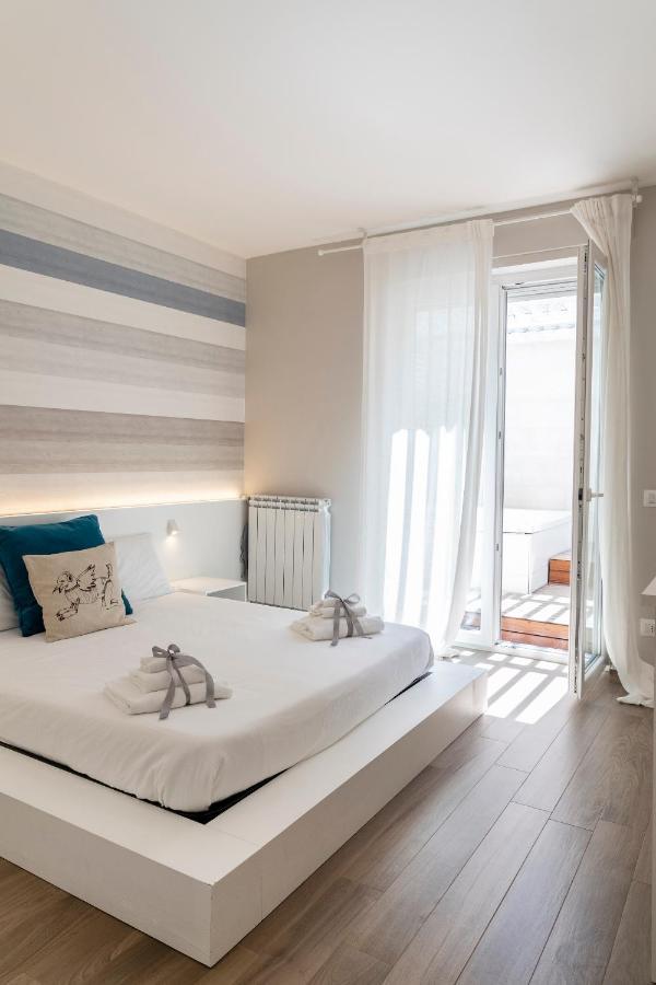 San Vito Luxury Accomodation Полиняно а Маре Екстериор снимка